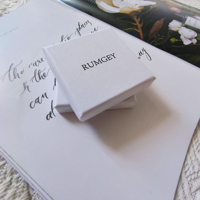 Charm Necklace for Women - Dainty Gold Paperclip Beach Charm Necklace Cute Shell Necklace Moon Star Accessory Beach Cross Hexagram Pendant Preppy Stuff Summer Jewelry for Women