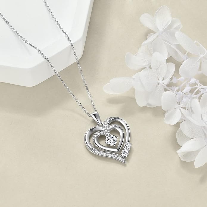 Necklace Gifts for Mom, Mother Child Moissanite Diamond Necklace, 18K White Gold Plated Silver Mother Daughter Heart Pendant Necklace for Women Mom Jewelry Gift for Her Mother Mom Grandma, 18+2 Inch