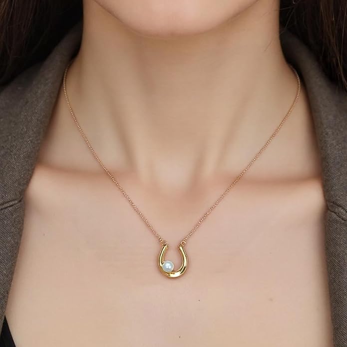 Pearl Necklaces for Women,Charm Choker Necklaces with Natural Freshwater Cultured Pearls,Dainty Pendants Necklaces Daily Wear or Fashion Gift for Women