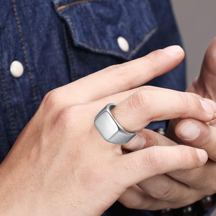 Mens Signet Rings Stainless Steel Pinky Ring for Men Women Silver/Black/Gold Square Cool Finger Ring, Gift for Dad Husband