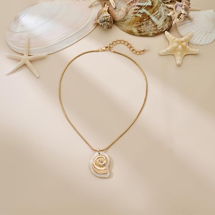 Seashell Necklace for Women, Gold Statement Fish Shell Pendant Necklace Beach Summer Shell Jewelry
