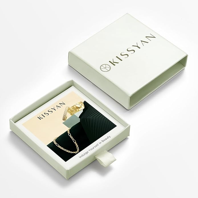 KissYan Charm Necklace for Women, 14K Gold Plated Heart Starfish Sun Pendant Fashion Link Chain Boho Summer Beach Jewelry Gifts