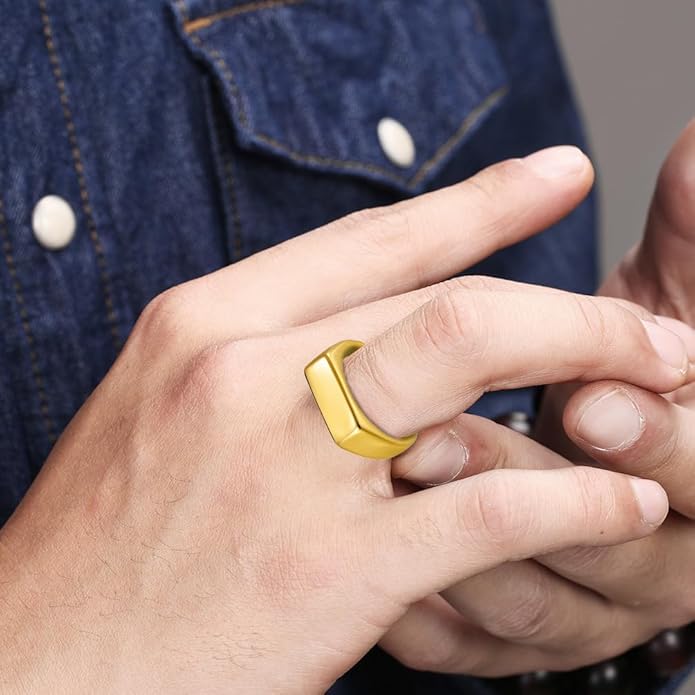 Mens Signet Rings Stainless Steel Pinky Ring for Men Women Silver/Black/Gold Square Cool Finger Ring, Gift for Dad Husband
