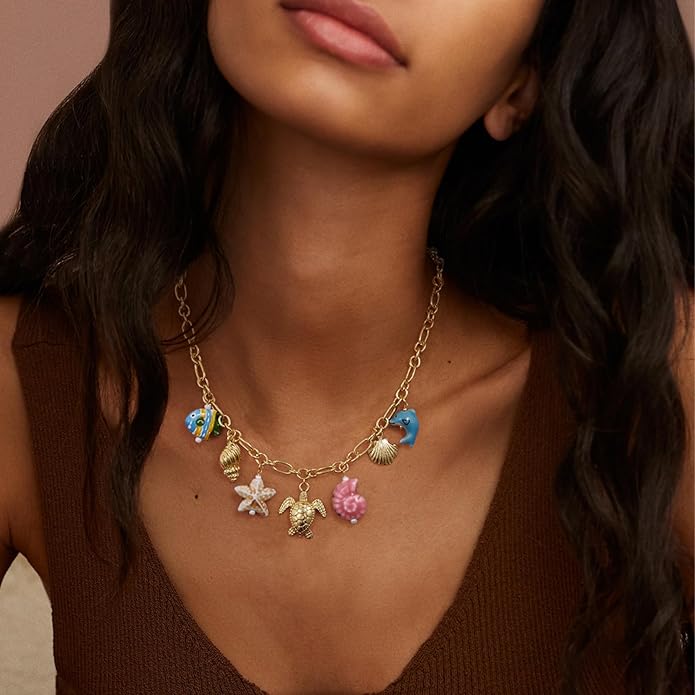 KissYan Charm Necklace for Women, 14K Gold Plated Heart Starfish Sun Pendant Fashion Link Chain Boho Summer Beach Jewelry Gifts