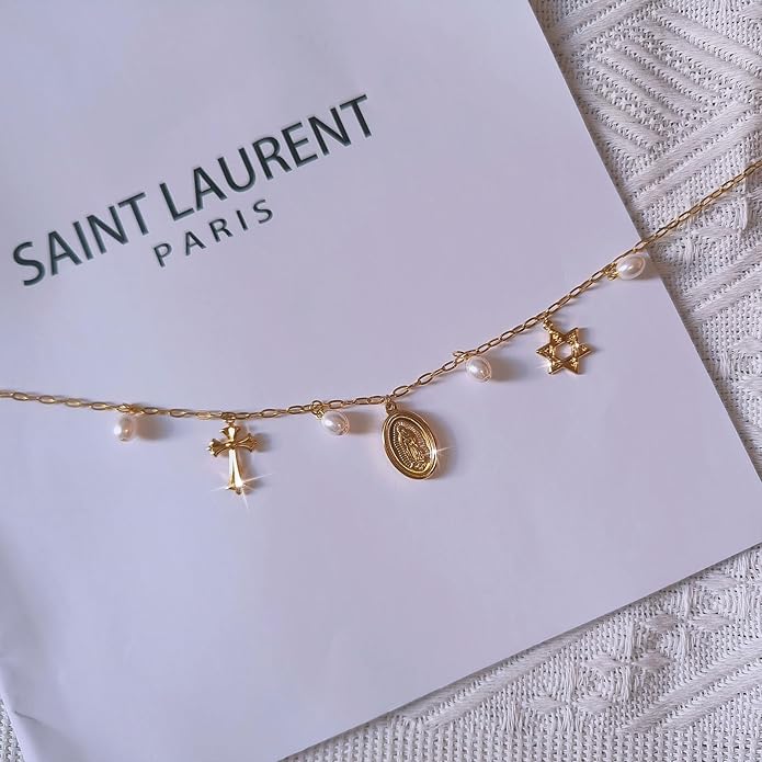 Charm Necklace for Women - Dainty Gold Paperclip Beach Charm Necklace Cute Shell Necklace Moon Star Accessory Beach Cross Hexagram Pendant Preppy Stuff Summer Jewelry for Women