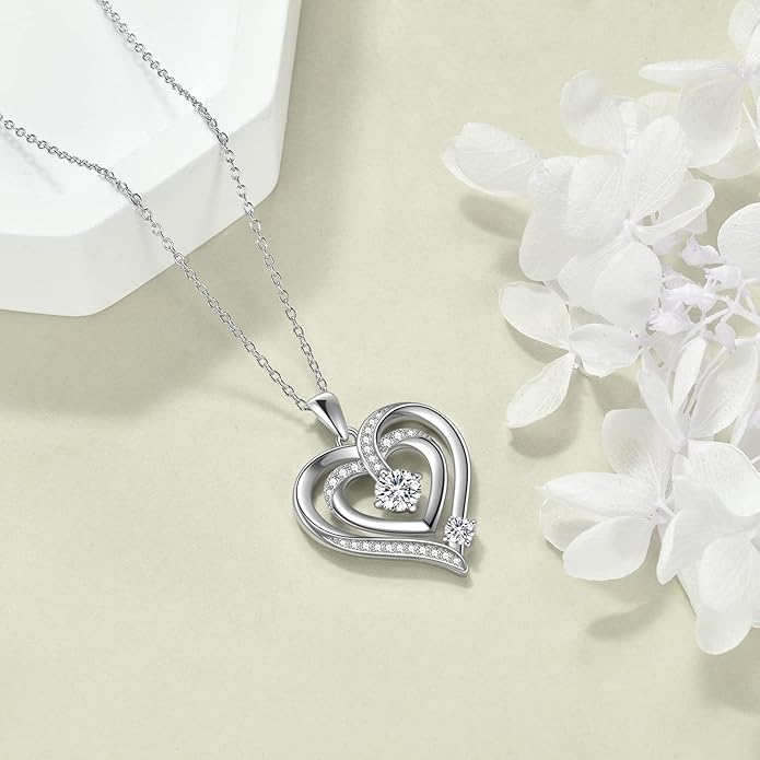 Necklace Gifts for Mom, Mother Child Moissanite Diamond Necklace, 18K White Gold Plated Silver Mother Daughter Heart Pendant Necklace for Women Mom Jewelry Gift for Her Mother Mom Grandma, 18+2 Inch