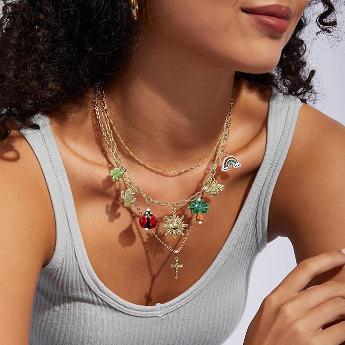 KissYan Charm Necklace for Women, 14K Gold Plated Heart Starfish Sun Pendant Fashion Link Chain Boho Summer Beach Jewelry Gifts