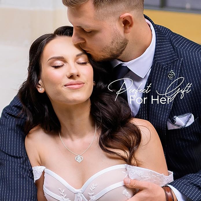 GRA-Certified 1-3 Carat Moissanite Heart Pendant Necklace for Wife or Girlfriend, Romantic Gift Necklace Perfect for Women on Anniversaries, Birthdays, and Valentine's Day